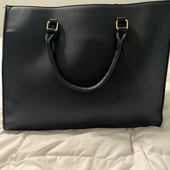 (Open to offers) Gently used laptop tote bag. Can fit 15.6 laptop - Picture 4 of 17